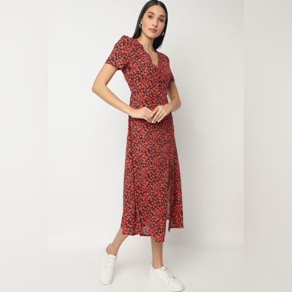 MissGuided Half Button Midi Tea Dress Short Sleeve Floral - Picture 3 of 9